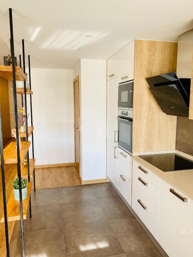 Lovely Apartment For Family And Group Of Friends Povoa de Santa Iria Exterior foto